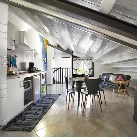 Delle Pergole Apartment *
